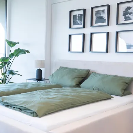 Helles Mit Tollem Blick Ueber * Augsburg