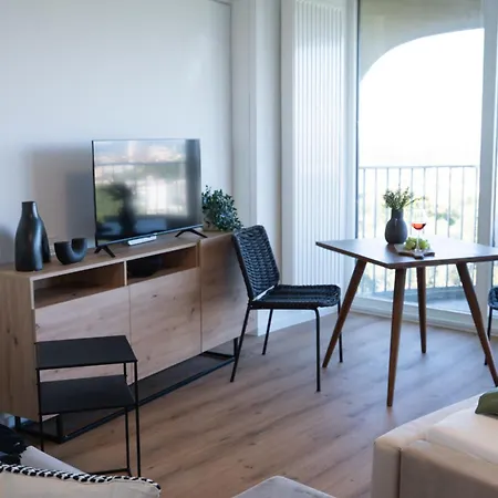 Helles Mit Tollem Blick Ueber Apartment