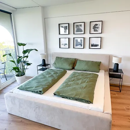 Apartment Helles Mit Tollem Blick Ueber