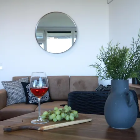 Apartment Helles Mit Tollem Blick über *